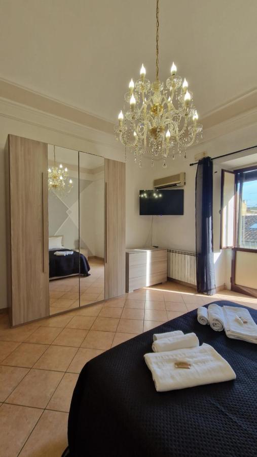 The Crazy House Apartman Catania-Fontanarossai nemzetközi repülőtér Kültér fotó