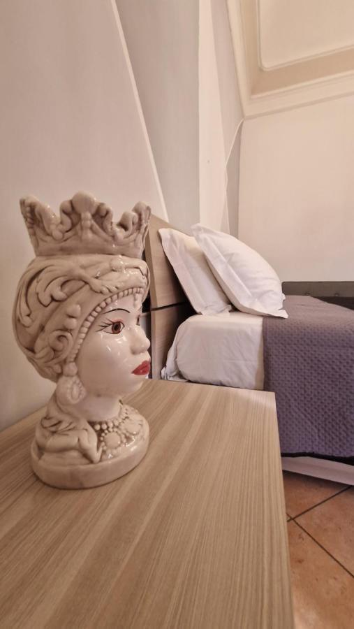 The Crazy House Apartman Catania-Fontanarossai nemzetközi repülőtér Kültér fotó