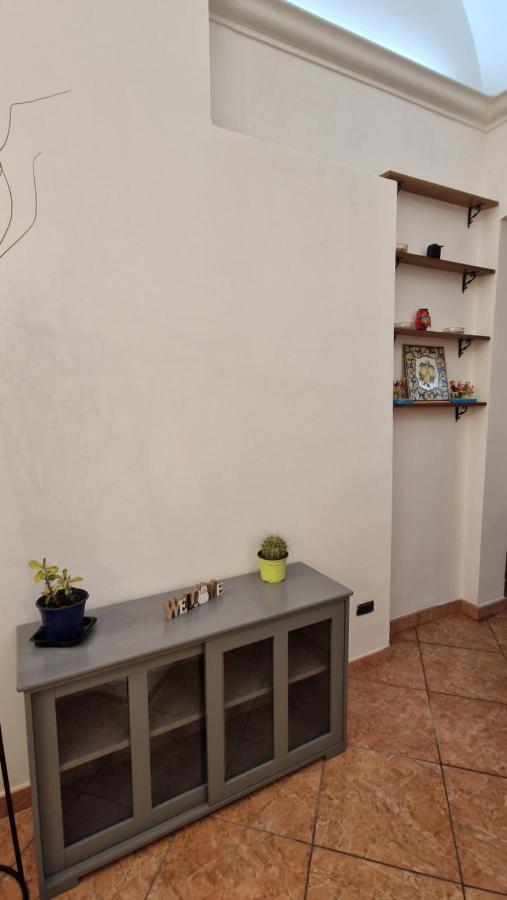The Crazy House Apartman Catania-Fontanarossai nemzetközi repülőtér Kültér fotó